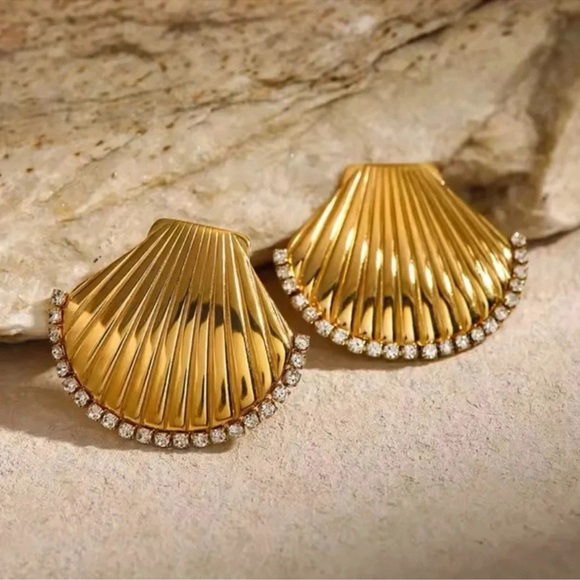 Anthropologie Seashell 18K Gold Stainless Steel Waterproof Crystal Earrings - Picture 8 of 10